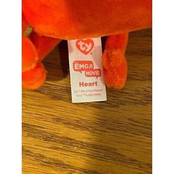 Ty Emoji Movie Heart plus 5” Valentine heart gift‎ with tag - Picture 2 of 5